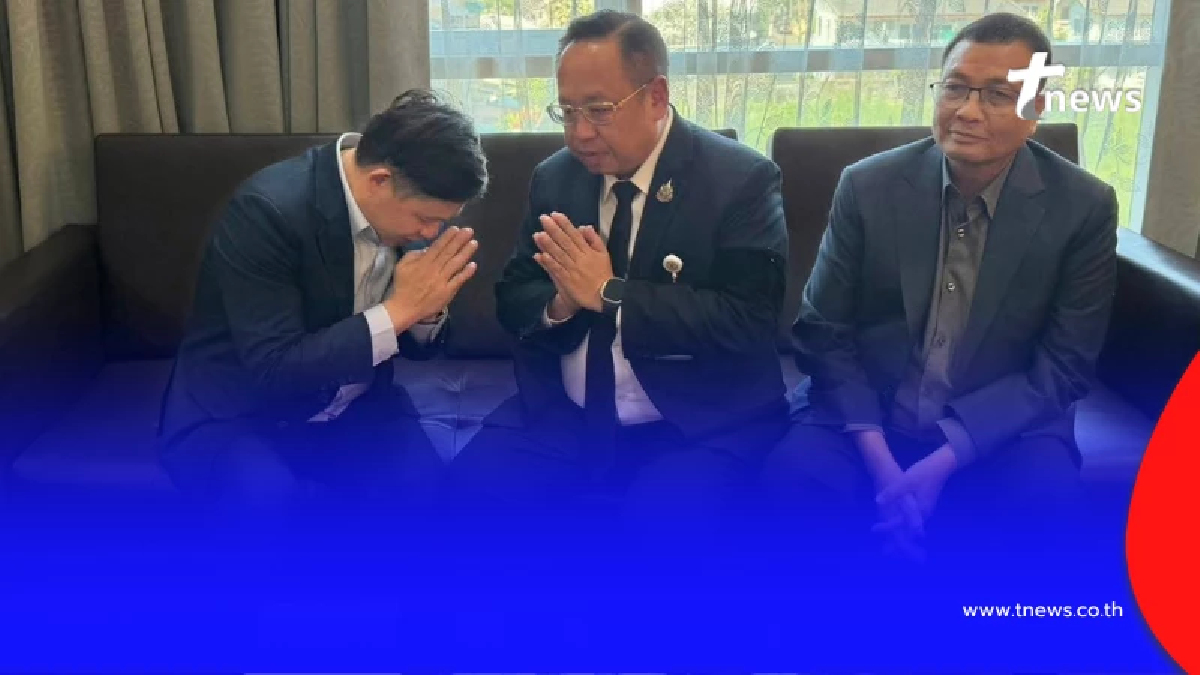 ภาพล่าสุด "ทนายแก้ว" ยื่นหนังสือลาออก สีหน้าบ่งบอกทุกความรู้สึก