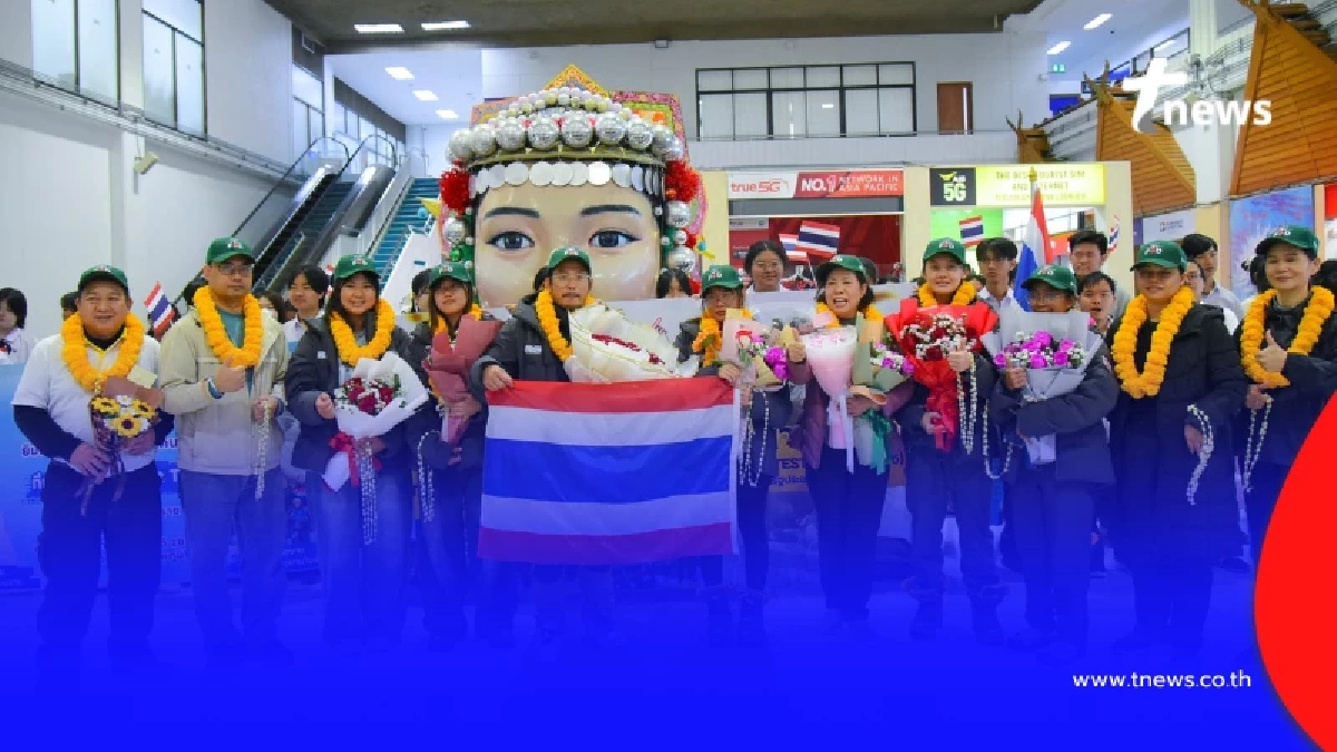 ที่สุดของความภูมิใจ นศ.อาชีวะเชียงรายคว้าแชมป์โลกแกะสลักหิมะ