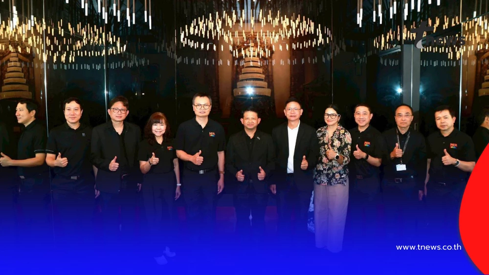 "MEA"เนรมิต MEA SPARK  โชว์นิทรรศการแสงสีสุดตระการตา Flowers Light SPARK