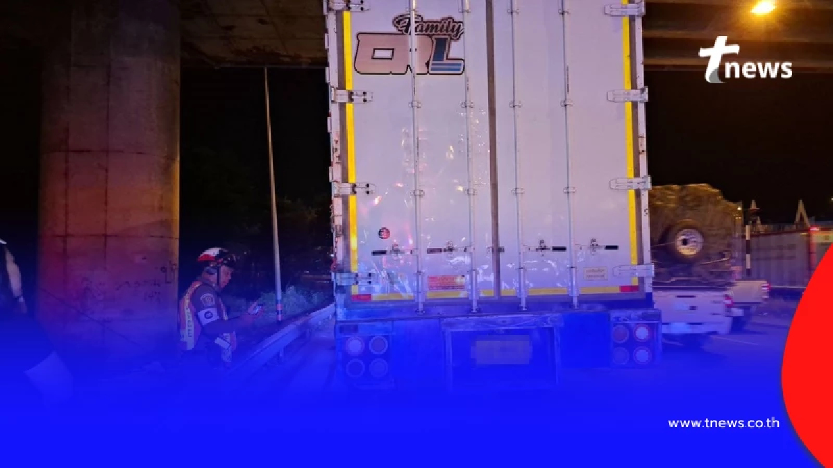 สลดหนัก ไรเดอร์สาวหล่อขี่หลบหลุมเสียหลักล้ม เข้าใต้ 6 ล้อ