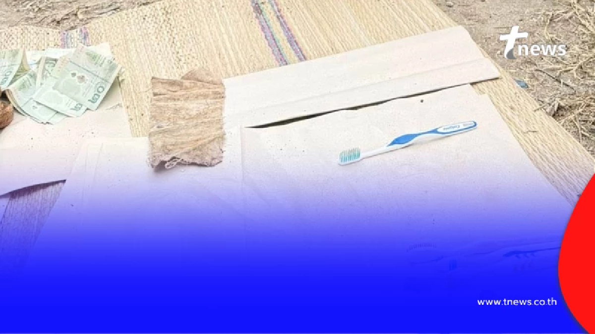 ส่องเลขที่หลุม งูเหลือมตัวใหญ่ขดพันอยู่ด้านบนหลุมศพไร้ญาติ