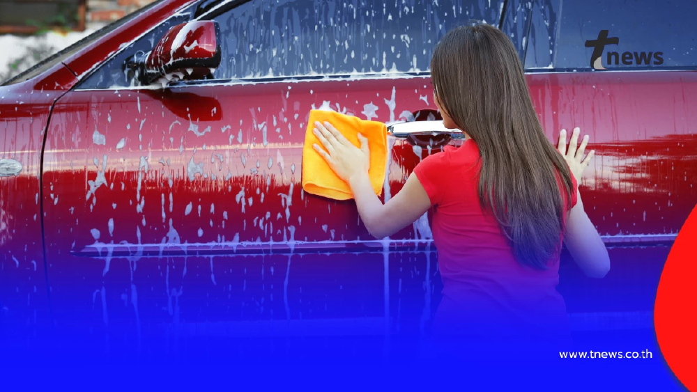 ล้างรถด้วยน้ำยาล้างจานได้ไหม? ไขคำตอบชัดๆ ก่อนสีรถพังไม่รู้ตัว