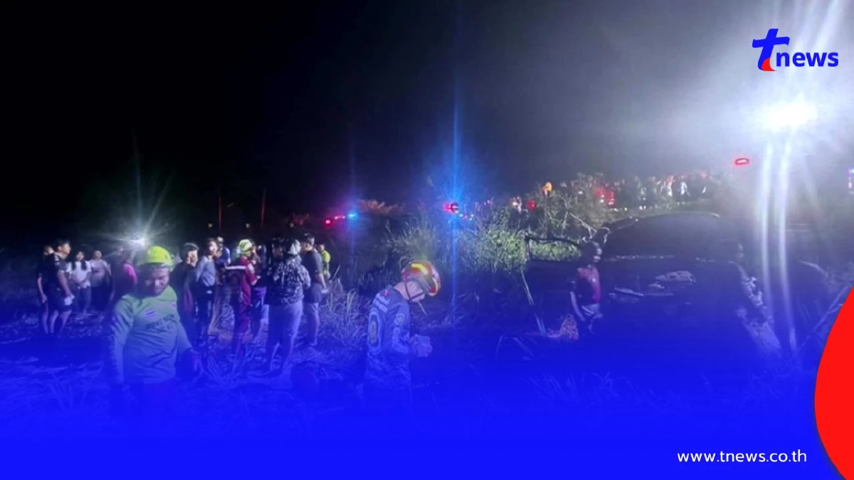 สลดอุดรฯ! รถเจ้าหน้าที่ดับไฟป่าแหกโค้งชนเสาไฟ ดับ 2 เจ็บ 4