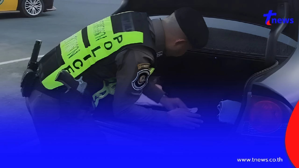 รวบสาววัย 33 ขับเก๋งติดป้ายปลอมคาทางหลวง อ้างซื้อรถหลุดจำนำ