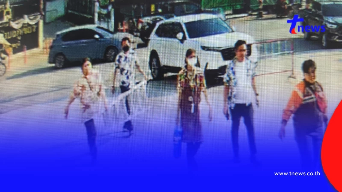 ฮีโร่ชุดเซเว่น 5 พนักงานรวมทีมคว้าถังแดงวิ่งลุยช่วยดับไฟ