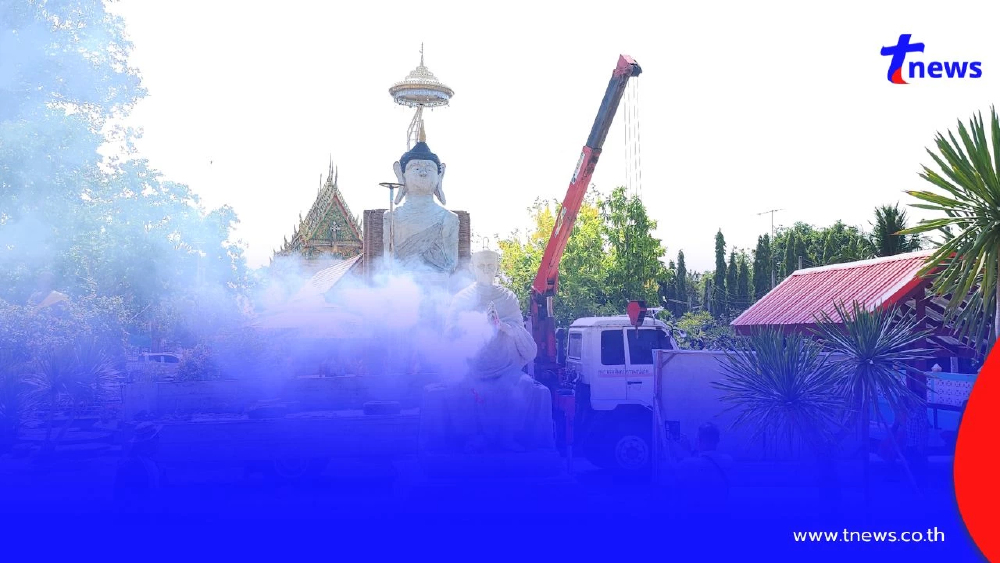 แห่ส่องเลข! วัดกลางคลองข่อยอัญเชิญ "สมเด็จโตปางเทศนาธรรม"