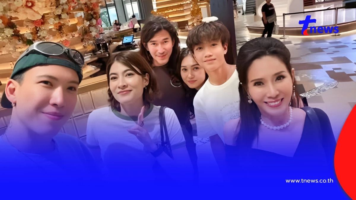 สวยสะกดกาลเวลา! อาภัสรา หงสกุล โผล่เฟรมครอบครัว ออร่าพุ่งขโมยซีน
