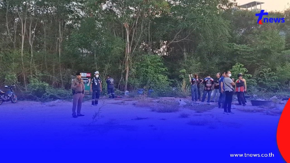 สลดกลางพงหญ้า! พบชายเก็บของเก่าเสียชีวิตเปลือยกายนานนับเดือน