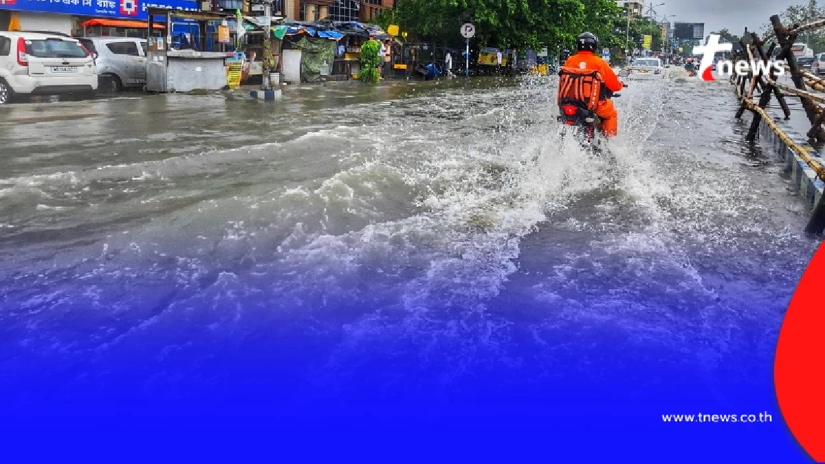 กทม. สั่งรับมือฝนชุกปลาย พ.ค. ผุดแผนกู้ภัยน้ำท่วม จี้ผู้รับเหมาคืนผิวจราจร