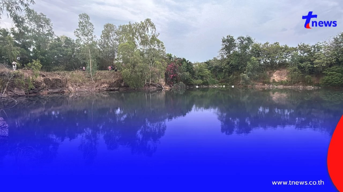 พบศพชายนิรนามลอยคว่ำหน้าในบ่อขุดลึก ชาวบ้านผงะไม่เคยเห็นหน้า