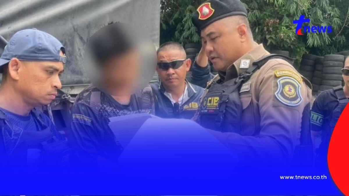 นาทีระทึก! พ่อค้ายาซิ่งพุ่งชนรถตำรวจแหกด่านหนี สุดท้ายหนีไม่รอด