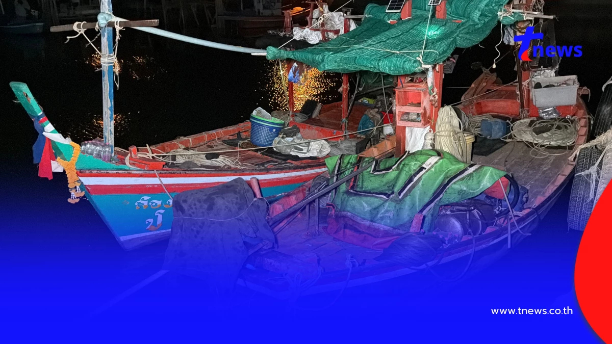 คลื่นโหด! ผัวโดดช่วยเมียตกเรือกลางทะเล เมียรอด-ผัวจมหาย