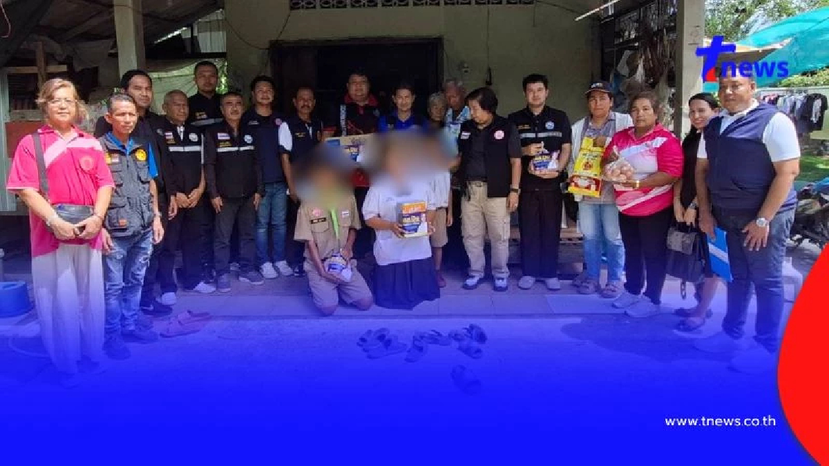 สลดชีวิต 3 พี่น้อง! หนีพ่อคลั่งยาบังคับขอทาน กอดคอเดินลงทะเล