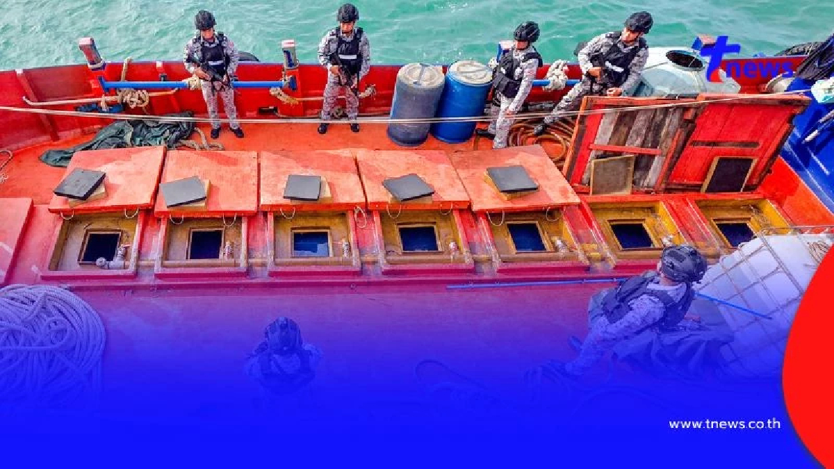 ทัพเรือภาค 1 สกัดจับเรือประมงดัดแปลง ซุกดีเซล 60,000 ลิตร