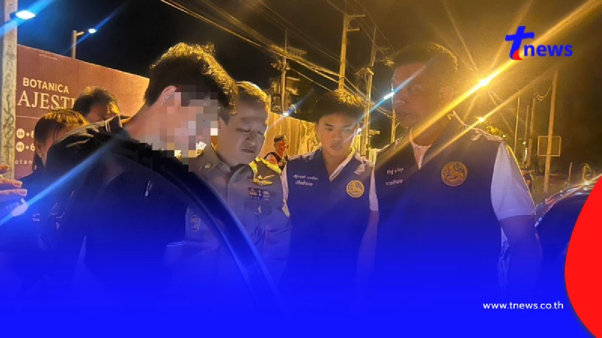 นาทีจับกุม! สกัดจับซุกอาวุธและเครื่องกระสุนแอบใต้รถ กลางเมืองภูเก็ต