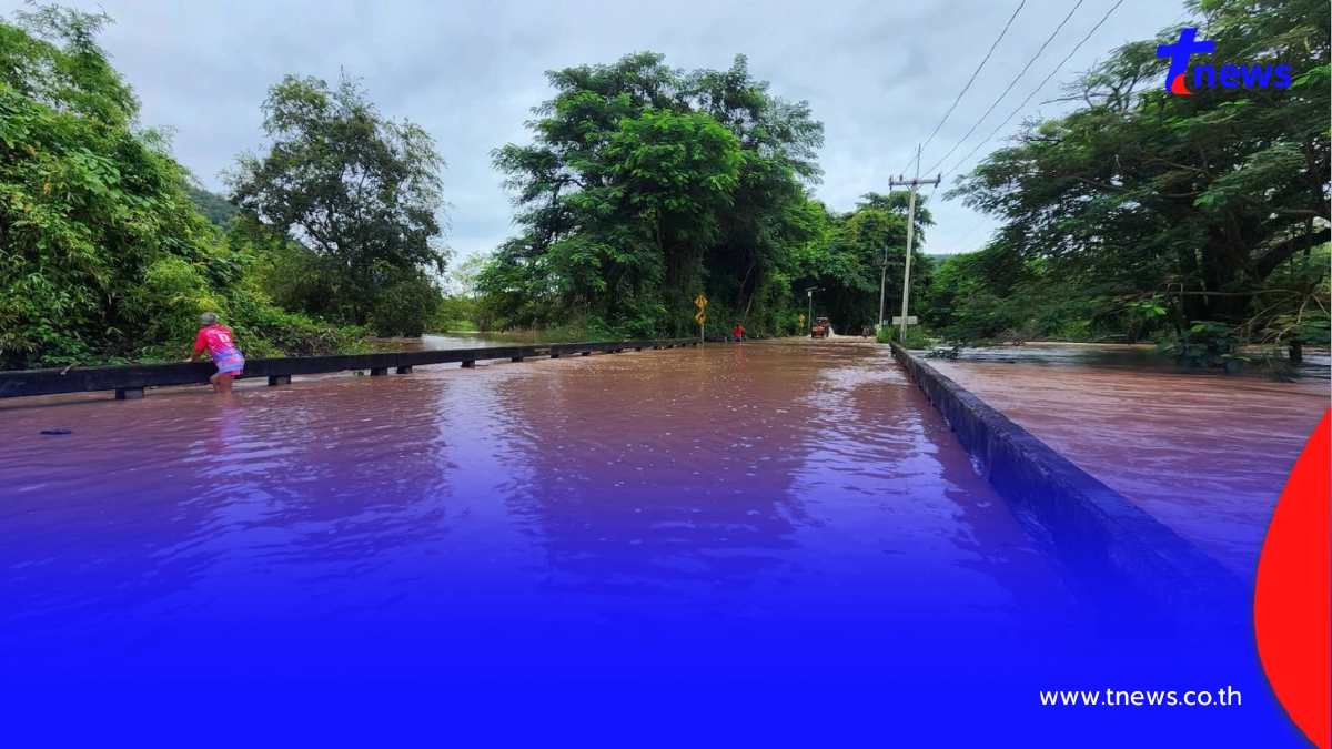 ฝนตกหนักเขาใหญ่ ทำ น้ำทะลักท่วมหมูสี สั่งปิดการสัญจร!