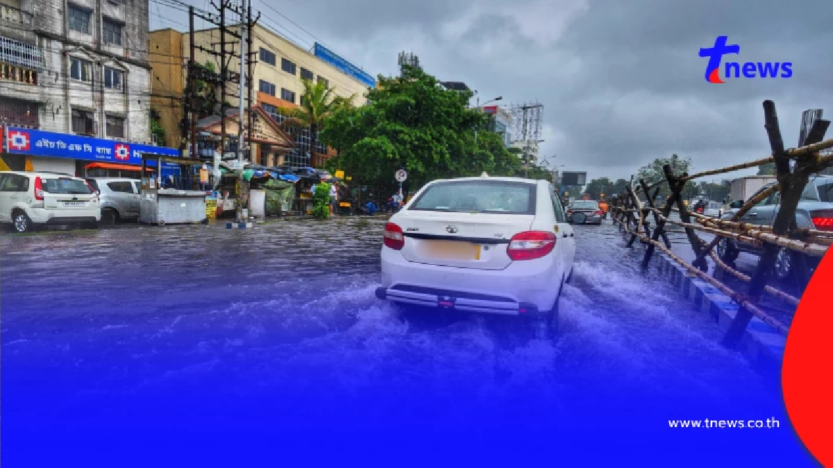 กรมอุตุฯเตือน กทม. รับมือฝนหนัก 13 ต.ค. 69 นี้ ระวังน้ำท่วมฉับพลัน