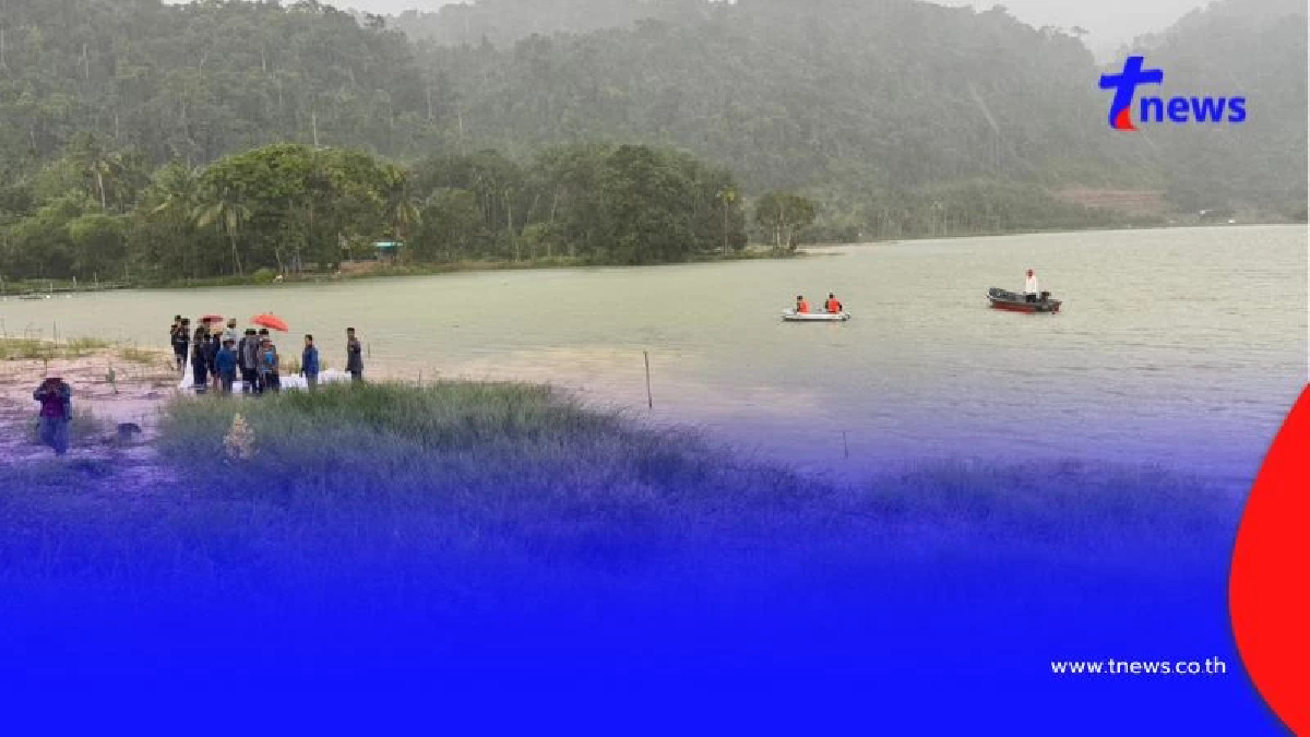 อีกแค่สิบกว่าเมตรถึงฝั่ง! เรือไฟเบอร์ล่ม 5 ชีวิตจมน้ำ ดับ 2 ราย