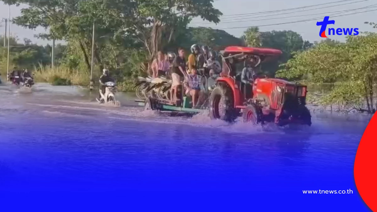 น้ำแม่วงก์ทะลักท่วมลาดยาว! ถนนจม 60 ซม. รถเล็กผ่านไม่ได้