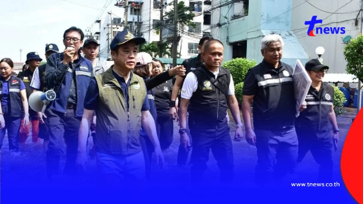 “สุริยะ” ลุยน้ำท่วมออเงิน เร่งสูบน้ำคาดแห้งใน 2 วัน ขนถุงยังชีพ อาหารช่วยชาวบ้าน 2,100 ชุด